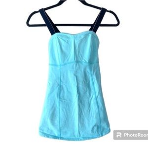 Lululemon Run Catch Me Tank‎ Size 4 Adjustable Straps Rubber Grip at the Hem